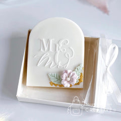 Mr & Mrs Debosser (Sarah Maddison Creative)
