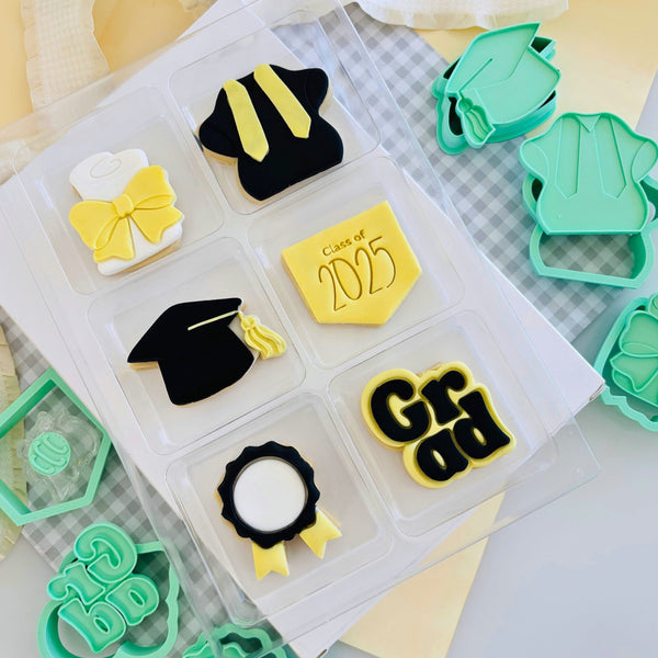 Graduation Gown - Bento Minis Cutter Set (SweetP)