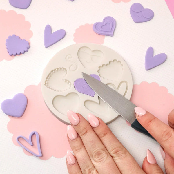 I Heart U - Large Savvy Shapes Silicone Mould (Savvy Cakes)