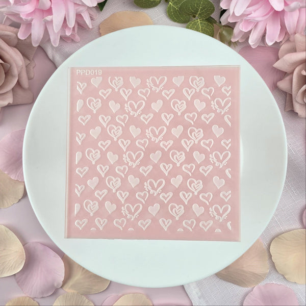 Hearts Outline Pattern Plate
