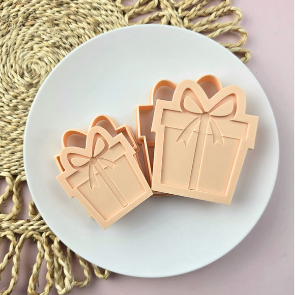Present Cutter & Debosser Set (Little Biskut)