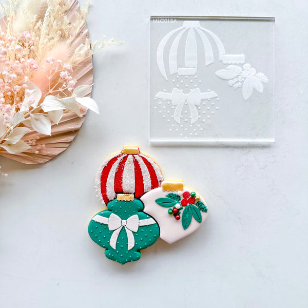 North Pole Christmas Bauble Statement Set (Cake Sera Sera)