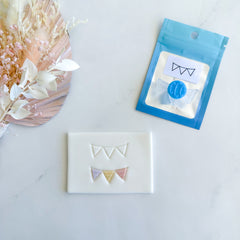 Bunting Layer Stamp (Cake Sera Sera)