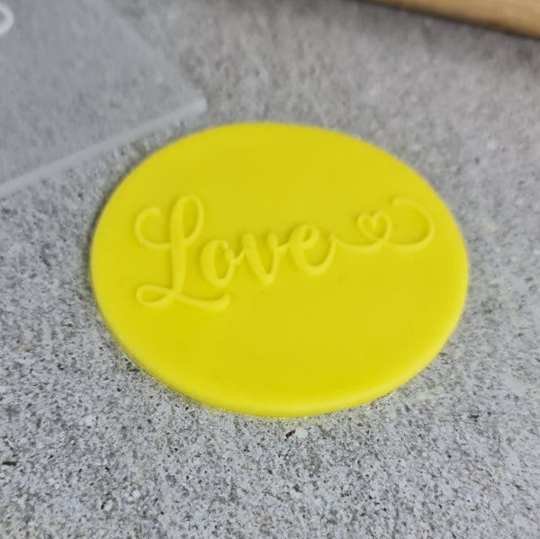 Love (With heart) Debosser