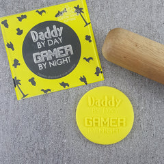 Daddy By Day, Gamer By Night Debosser
