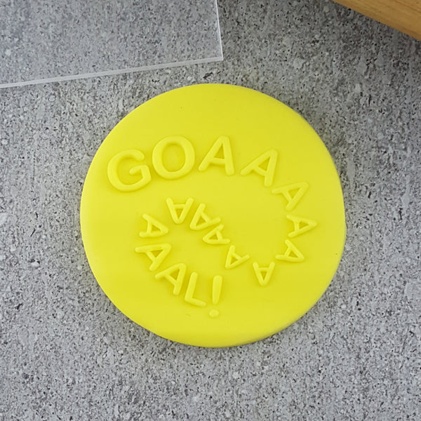 Goaaaaal! Debosser