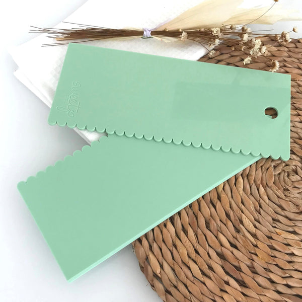 Double Sided Scraper (SweetP Cakes and Cookies)