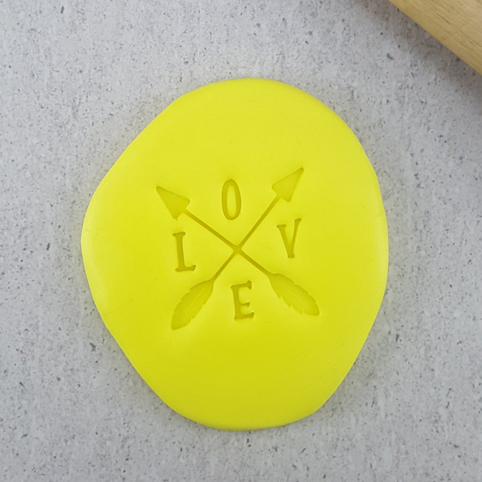 Love with arrows Embosser