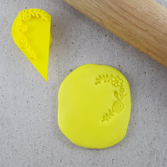 Flowers Heart Frame Embosser