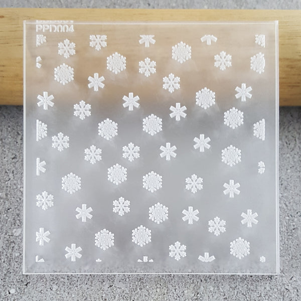 Snow Flakes Pattern Plate