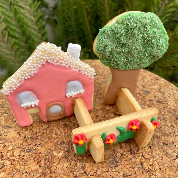 Village 3D Standing Cookie Cutter