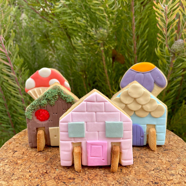 Village 3D Standing Cookie Cutter