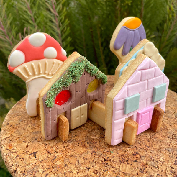 Village 3D Standing Cookie Cutter