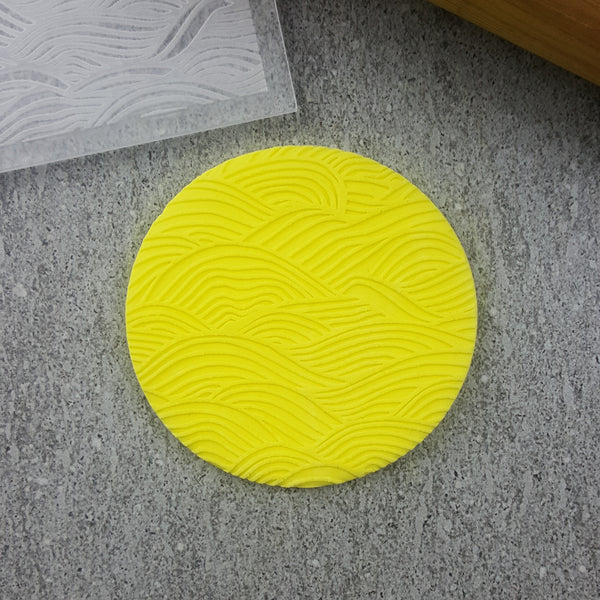Waves Pattern Plate