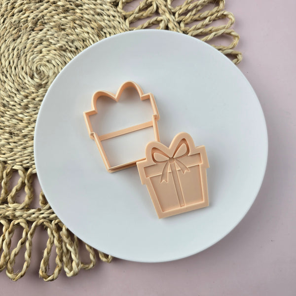 Present Cutter & Debosser Set (Little Biskut)