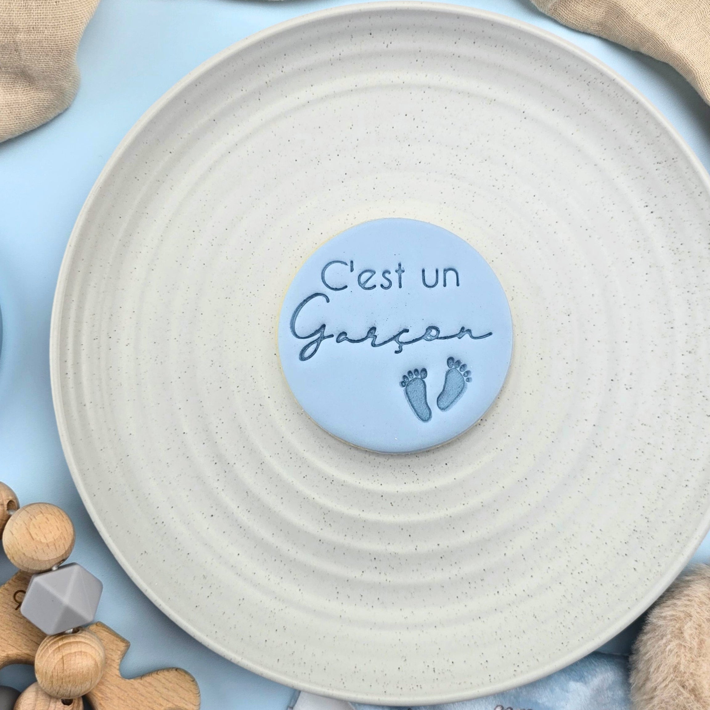 C'est un Garçon (It's A Boy) French Embosser