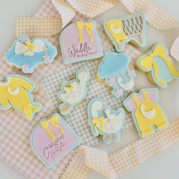 Flying Goose with Gosling Layer Set (SweetP)