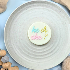 He or She? Debosser