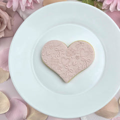 Hearts & Bows Pattern Plate