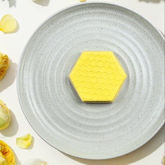 Honeycomb Pattern Plate