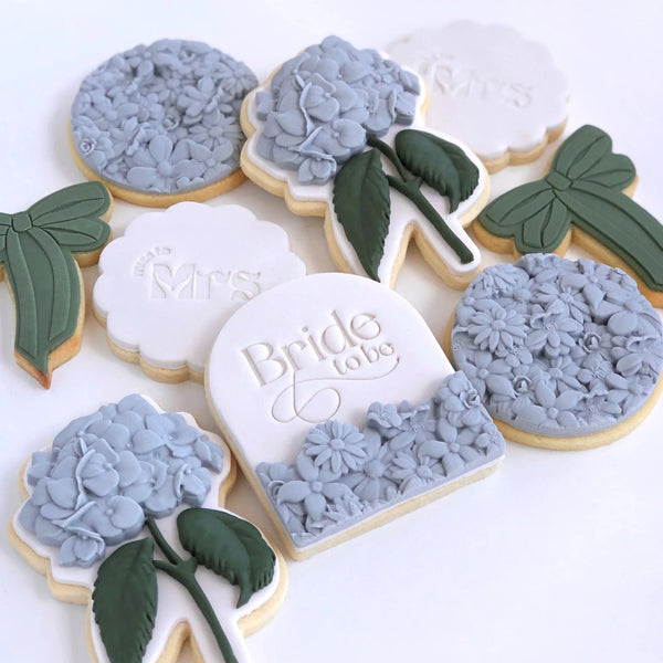 Flower Pattern Silicone Mould (Little Bikkie)