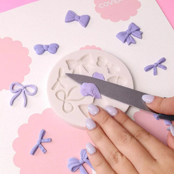 Just Bowsie - Small Savvy Shapes Silicone Mould (Savvy Cakes)