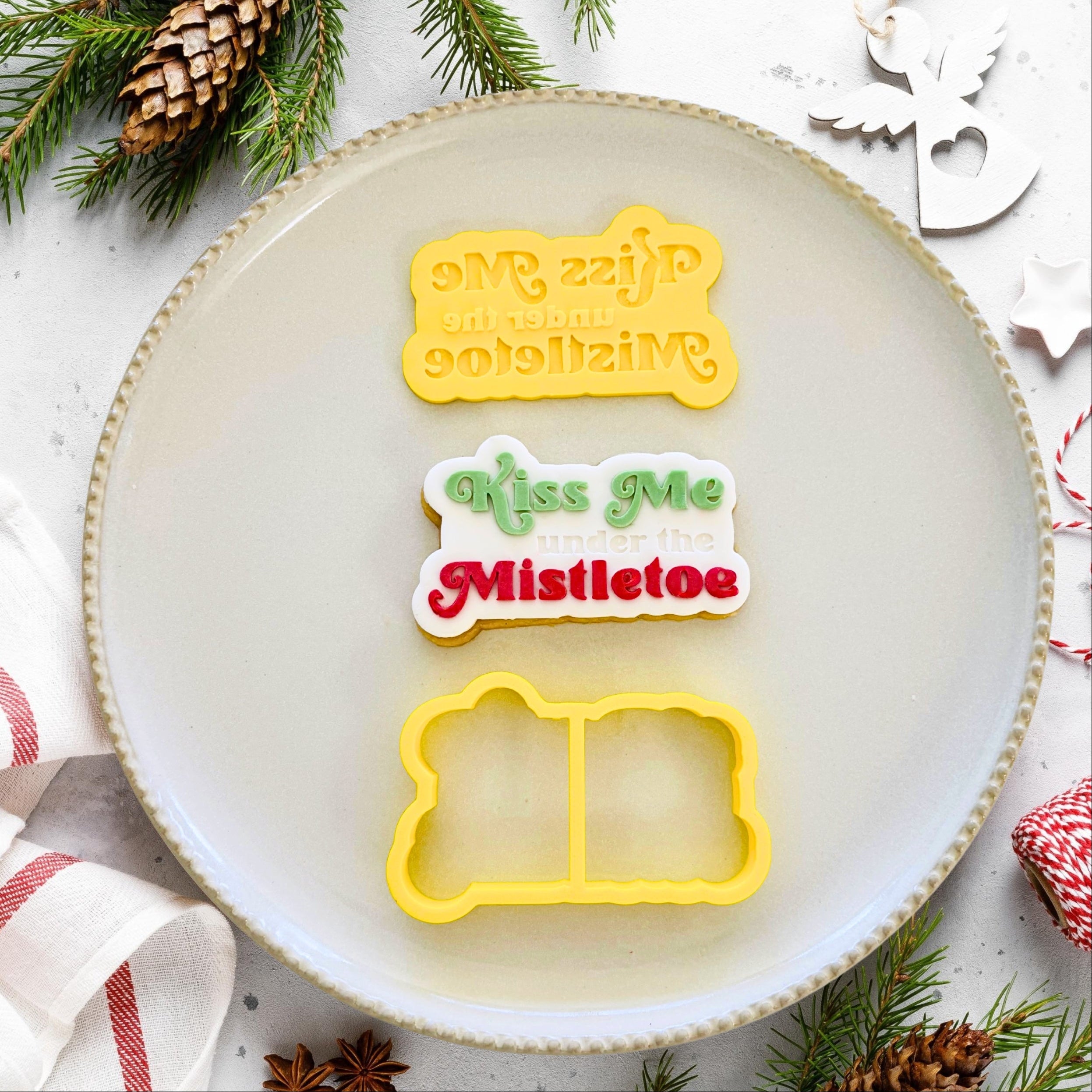 Kiss Me Under The Mistletoe Cutter & Debosser Set