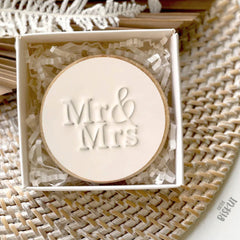 Mr & Mrs Embosser (Little Biskut)