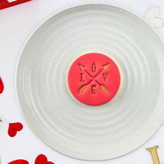 Love With Arrows Embosser