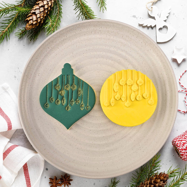 Merry Christmas (Baubles) Embosser