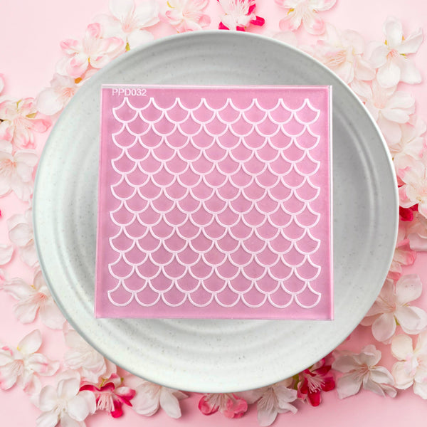 Scales Pattern Plate