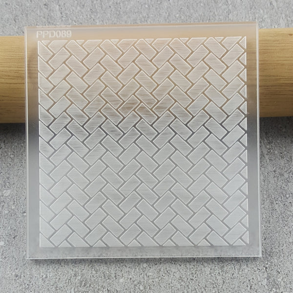 Diagonal Bamboo Weave Pattern Plate