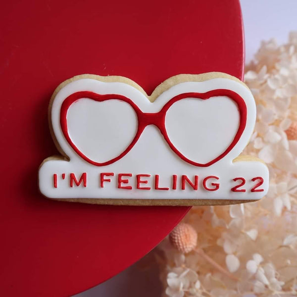 I'm Feeling 22 (Glasses) Debosser & Cutter Set