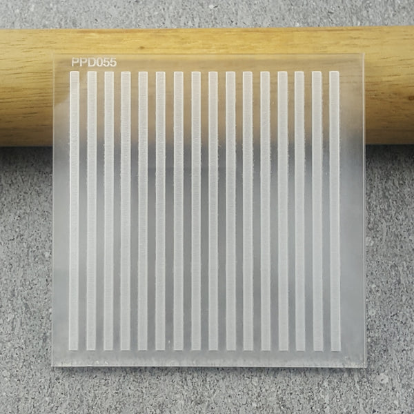 Lines Pattern Plate