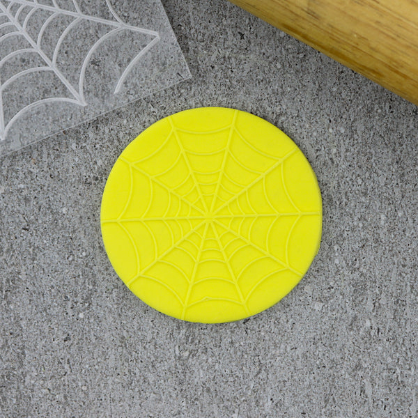 Spiderweb Pattern Plate